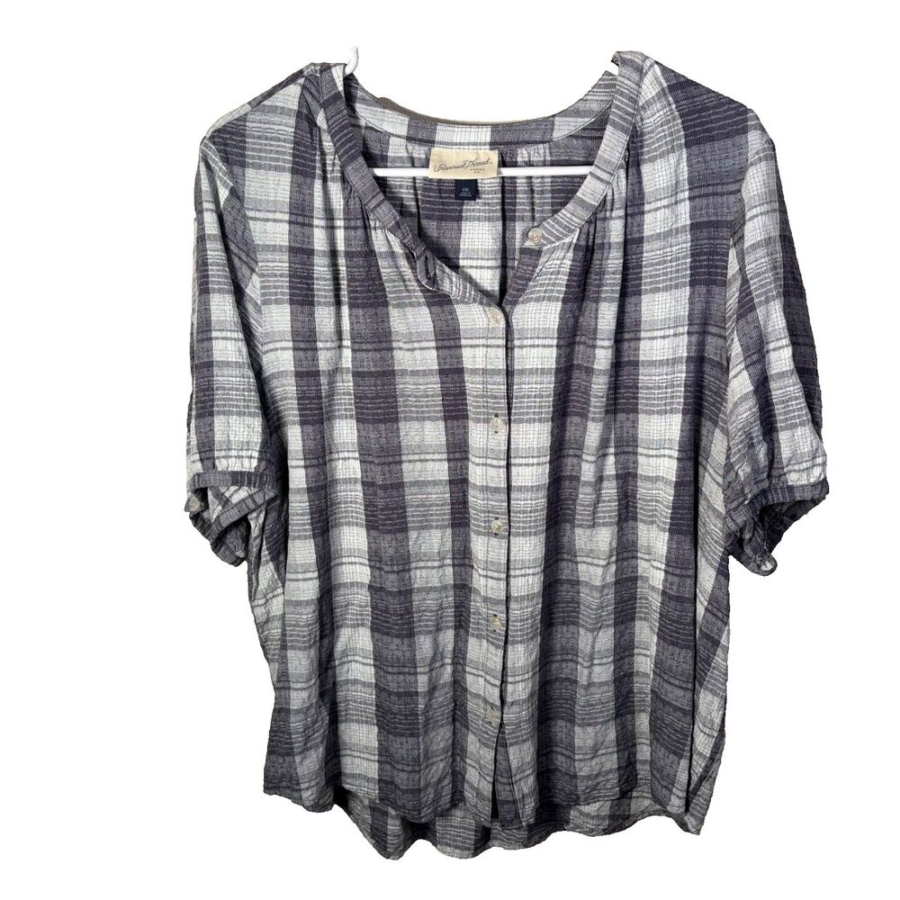 Universal Thread Blouse Women's XXL Gray Button Up Plaid Short Sleeve Casual Top